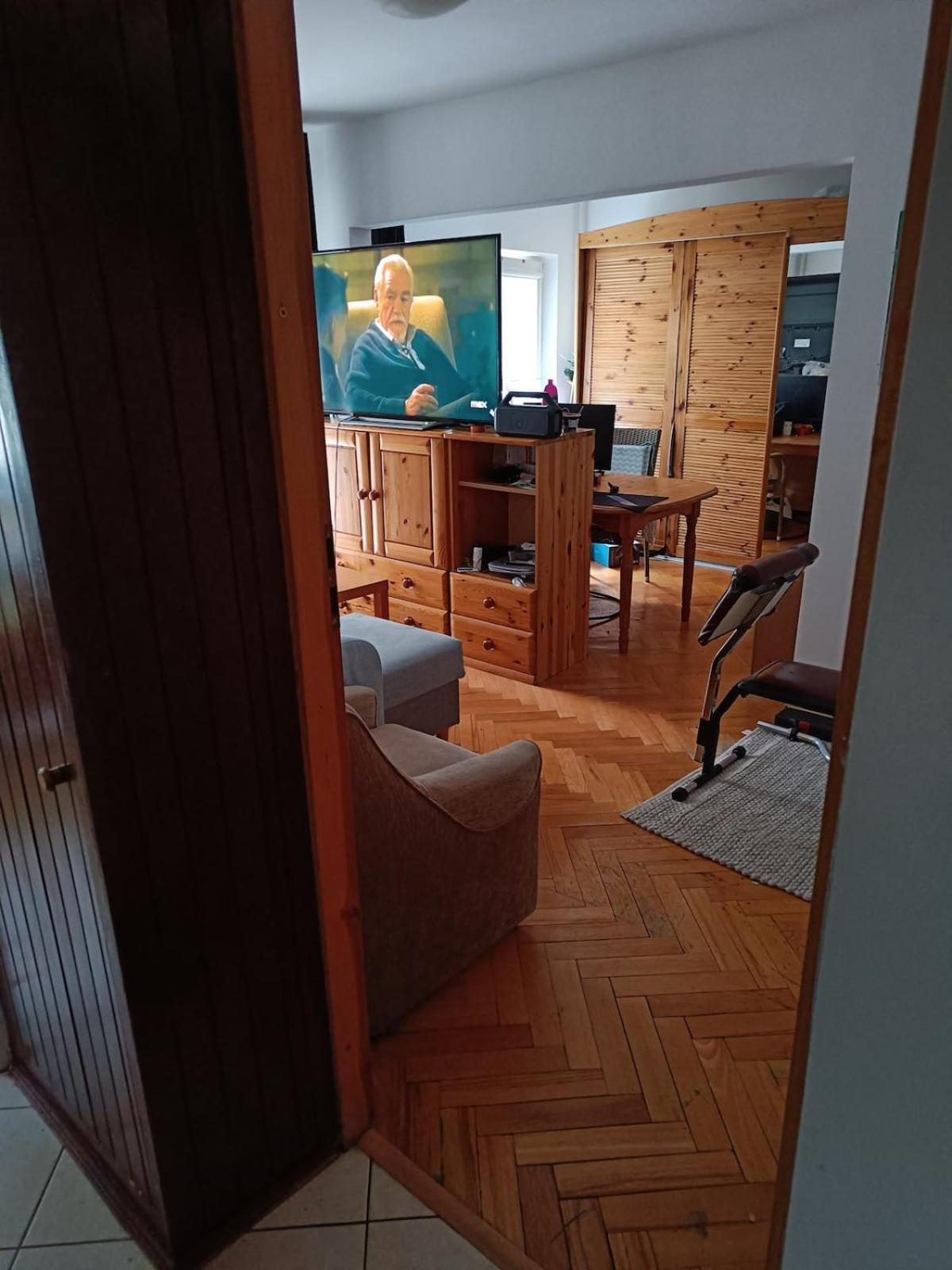 Apartament Spacious Near The Center Of 50m2 70' Tv